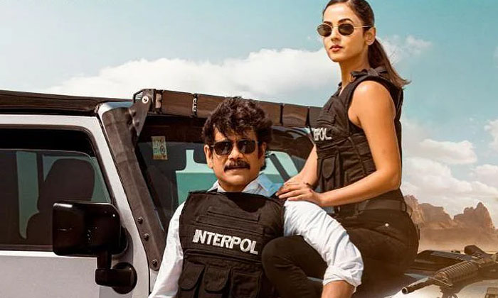  Sonal Chauhan Fractures Foot While Training For Nagarjunas The Ghos Still Wraps-TeluguStop.com