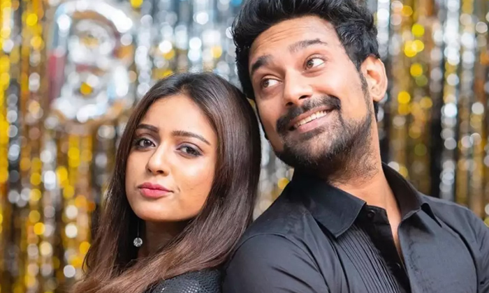 Telugu Age Difference, Happy Days, Varun Sandesh, Vithika Sheru-Movie