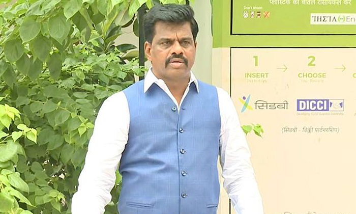  Ycp Leaders Threatening Tdp Leaders Details, Ycp Leaders, Tdp Leaders, Cm Jagan-TeluguStop.com