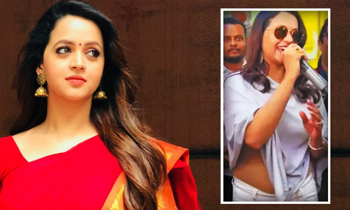 Telugu Actress Bhavana, Bhavana Offers, Dileep, Dileep Fans, Bhavana, Bhavana Tr