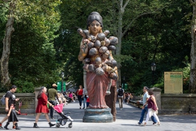  Bharti Kher's 'ancestor' Unveils In New York-TeluguStop.com