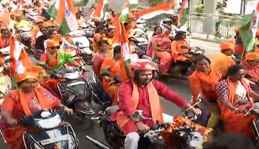  Orange Brigade Bike Rally From Charminar To Assembly-TeluguStop.com