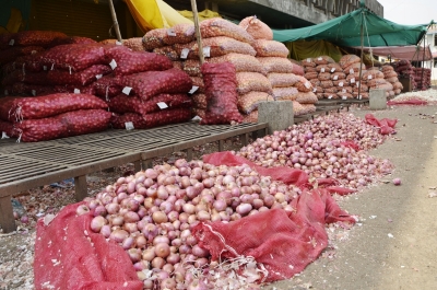  Businessmen Urge Pak Govt To Permit Food Imports From India-TeluguStop.com