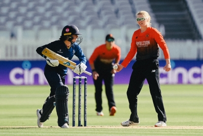  Charlie Fakes Run-out From Non-striker's End During Rachael Heyhoe Flint Trophy-TeluguStop.com