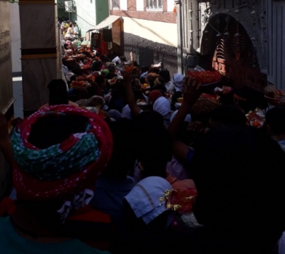  Crowds In Himachal Temples With Onset Of Navratri Festival-TeluguStop.com