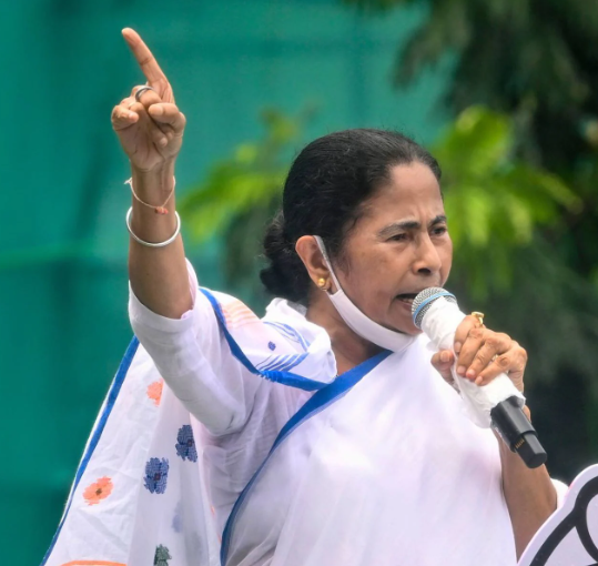  Politics Is War: West Bengal Cm-TeluguStop.com