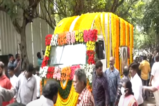  Actor Krishnamraj's Final Journey Begins-TeluguStop.com