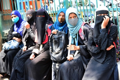  Hc's Judgment On Hijab 'majoritarian Judgment, Hurtful Statements', Sc Told-TeluguStop.com