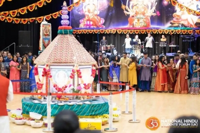  Hindus Celebrate Navaratri With Fervour As British Mps And Police Take Steps Aga-TeluguStop.com