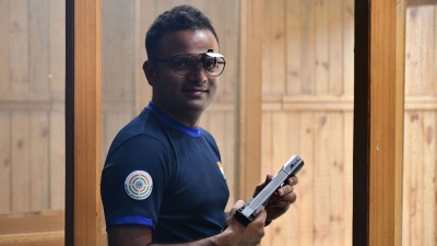  India Name Squad For Issf World Championships, Veteran Vijay Kumar Finds A Place-TeluguStop.com