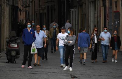  Italy Faces Continued Population Decline-TeluguStop.com