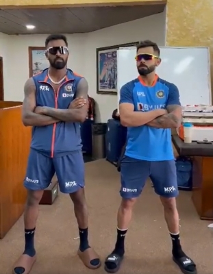  Kohli, Hardik Show Off Cool Dance Moves Ahead Of Australia T20is-TeluguStop.com