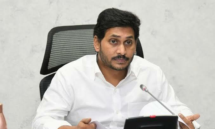  Ministers Ktr And Harishrao Comments On Ap Development Details, Minister Ktr, Mi-TeluguStop.com