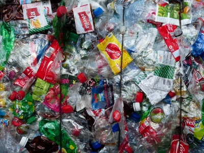  New Zealand Funds Projects To Cut Plastic Waste-TeluguStop.com