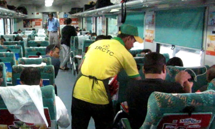  If Your Train Is Late These Services Are Free For Yo Train, Late, Services, Ra-TeluguStop.com