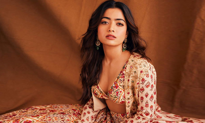  Rashmika Mandanna Next Films Remuneration Details, Allu Arjun, Movie News, Rashm-TeluguStop.com