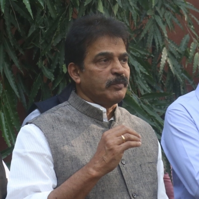  Selja, Kc Venugopal Front-runners For Cong Prez Post After Gehlot Snub-TeluguStop.com