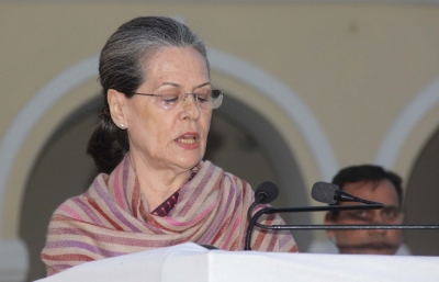  Sonia Not To Endorse Anyone For Cong Prez Polls: Sources-TeluguStop.com