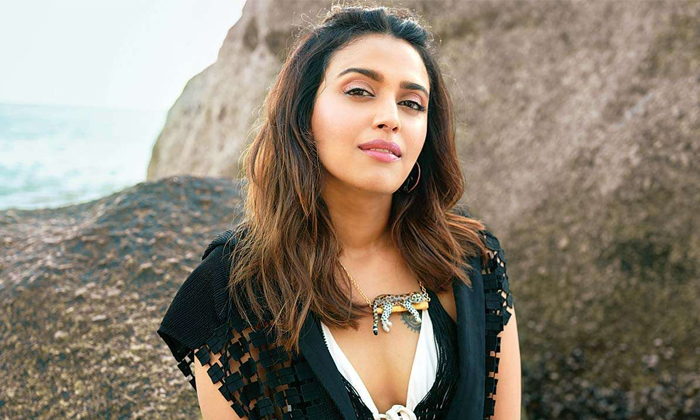  Swarabhaskar Shocking Comments About Boycott Trending Details,swarabhaskar, Boyc-TeluguStop.com