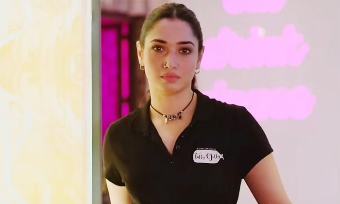 Telugu Babli Bouncer, Bablibouncer, Karan Malhotra, Review, Sahil, Tamannah, Tam