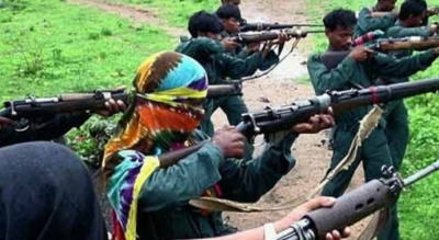  Two Maoists, One From Chhattisgarh, With Rs 6-lakh Reward, Lay Down Arms-TeluguStop.com