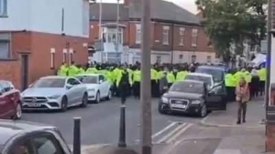  Violent Clashes Between Hindus And Muslims In Leicester Being Fuelled By Gangs F-TeluguStop.com