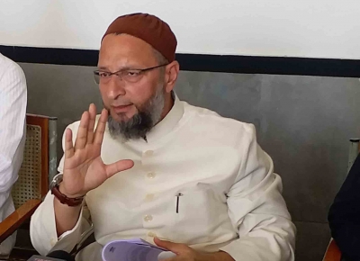  Why Right-wing Majoritarian Outfits Not Banned, Asks Owaisi-TeluguStop.com