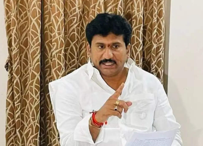  Mla Topudurthi's Challenge Comes To The Paritala Family-TeluguStop.com