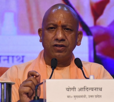  Yogi Assures Help To Girl Suffering From Sma-TeluguStop.com