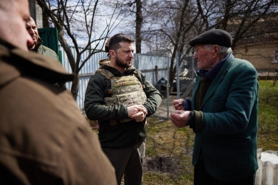  Zelensky Discusses Situation With Military Leadership Again-TeluguStop.com