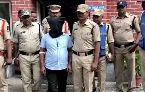  Dav School Accused In Police Custody..!-TeluguStop.com