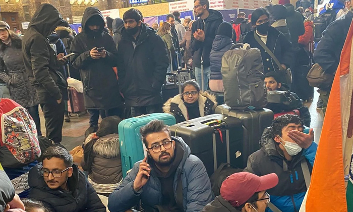  Ukraine War: Indian Embassy Suggests 5 Border-crossing Options,ukraine,russia,pu-TeluguStop.com