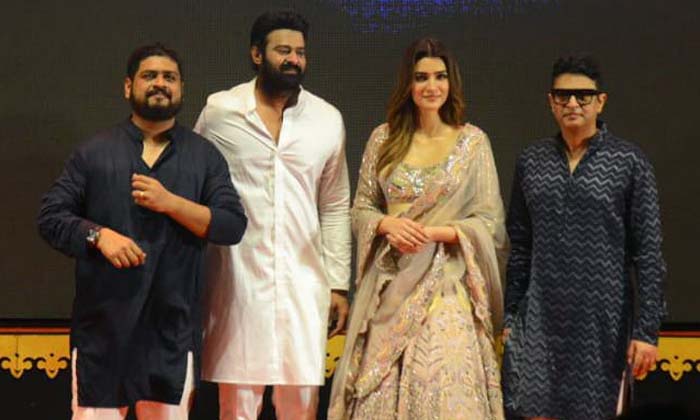  Moments Between prabhas And Kriti Sanon, Adipurush Teaser, Prabhas , Adipurush-TeluguStop.com