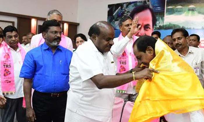 Will Brs Have A Place In Those Two States ,brs, Chief Minister Kcr, Maharashtra Will Brs Have A Place In Those Two States ,brs, Chief Minister Kcr, Maharashtra-TeluguStop.com