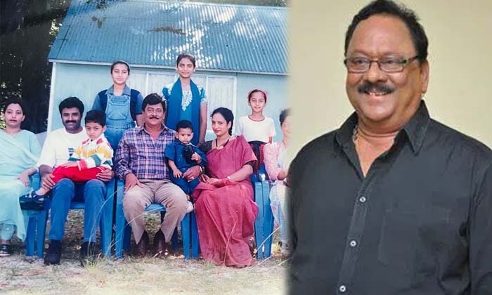  Balakrishna Who Visited Krishnamraju's Family Along With Wife Photo Viral ,balak-TeluguStop.com