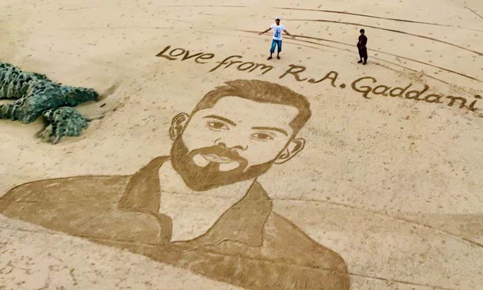  Video: Pak Fans Draw Virat Kohli's Figure On Sand ,virat Kohli, Sand Art, Sand S-TeluguStop.com