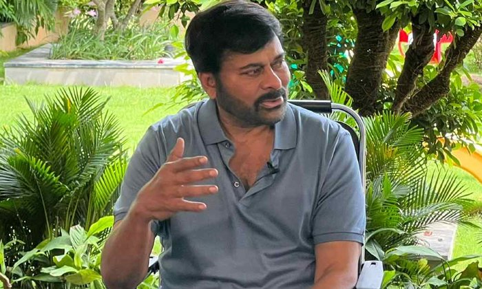  Acharyas Disaster Chiru Hit With Godfather And What About Koratala, Acharya's Di-TeluguStop.com