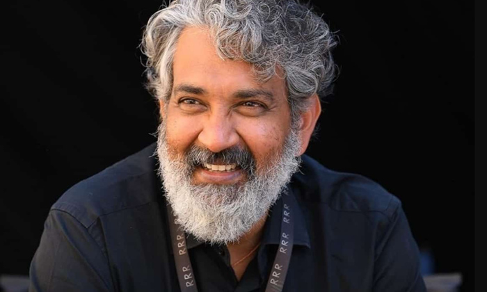  Star Director Rajamouli Sensational Decision For Rrr Details Here,rajamouli,rrr,-TeluguStop.com