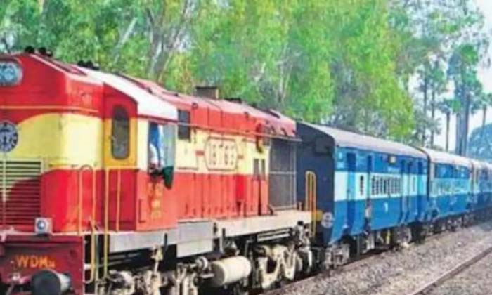  Have You Heard This Sex Service In Ac Coaches In Trains-TeluguStop.com