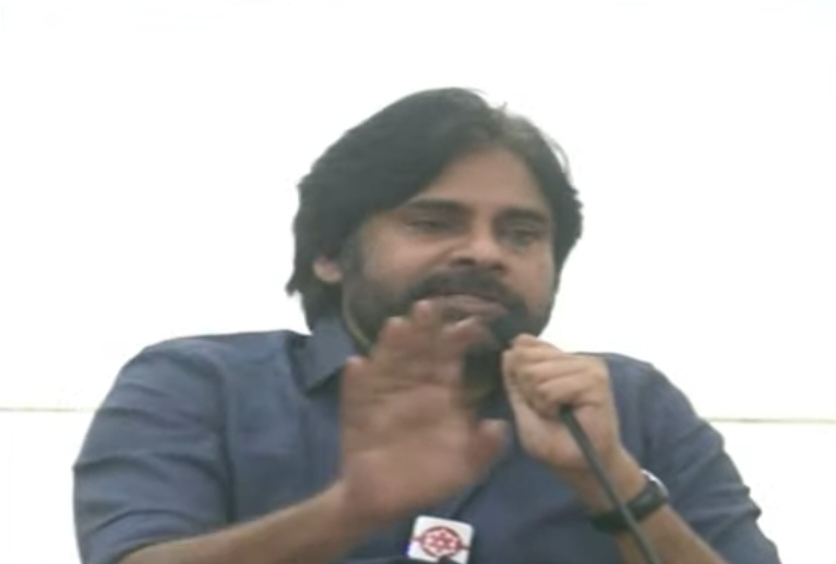  Pawan Kalyan: We Take Constructive Criticism.-TeluguStop.com