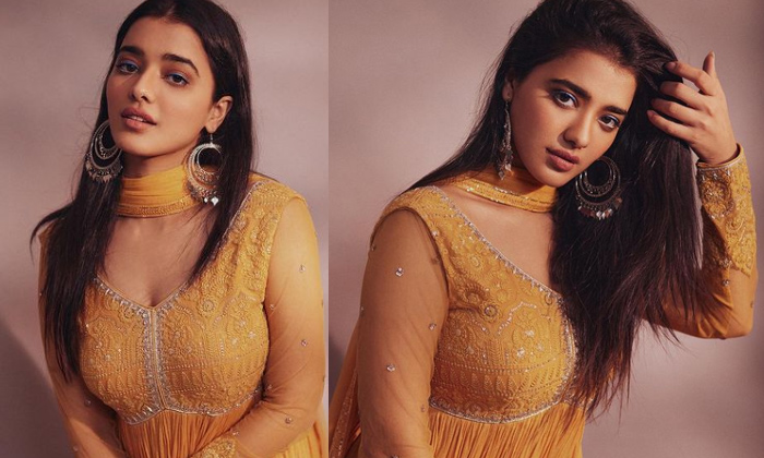  Actress Ketika Sharma Hot And Bold Photos Viral,ketika Sharma Bold Photos, ,aha-TeluguStop.com