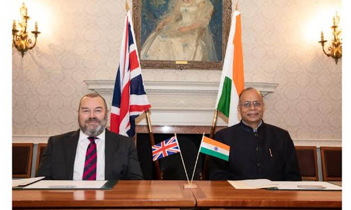  India And Uk Hold Defence Consultative Group Meet In London , London, India , Uk-TeluguStop.com