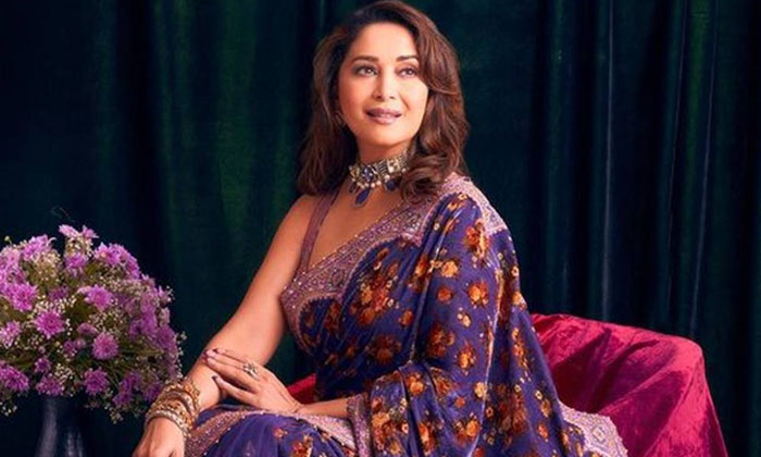  Actress Madhuri Dixit Bought An Expensive House How Many Crores Actress Madhuri-TeluguStop.com