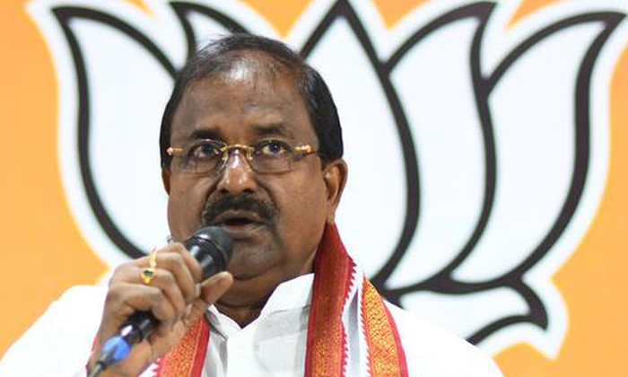  Somu Veeraaju Serious Comments On Rahul Gandhi , Congress, Somu Veeraaju, Rahul-TeluguStop.com