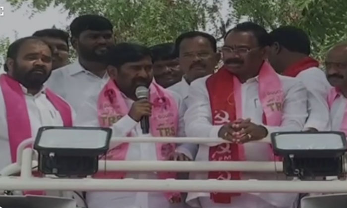  Trs Candidate Kusukuntla Prabhakar Reddy Participated In The Munu Godu By-electi-TeluguStop.com