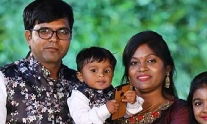  Gujarati Family That Froze To Death Case : Police Seek Public Help To Know About-TeluguStop.com