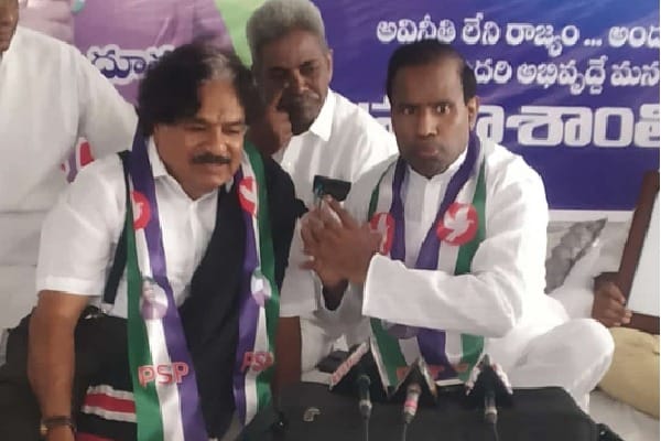 Praja Shanti Party's Praja Singer Gaddar.. Praja Shanti Party's Praja Singer Gaddar..-TeluguStop.com