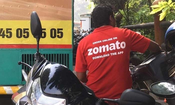  Ceo Of Zomato Who Is Doing Food Deliveries Everyone Is Shocked To Know This ,zo-TeluguStop.com