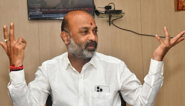  Bandi Sanjay Is Counter To Minister Ktr-TeluguStop.com