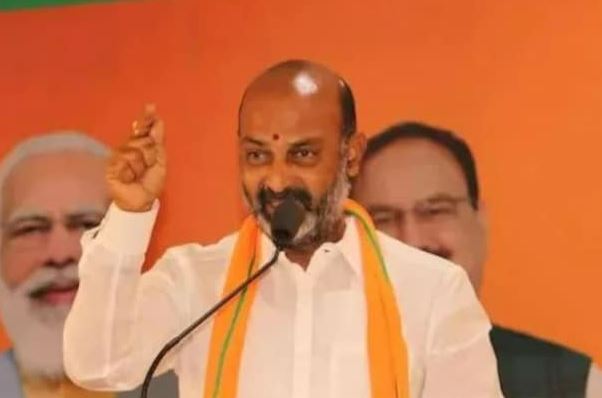  Bjp Chief Bandi Sanjay Questions To Cm Kcr-TeluguStop.com